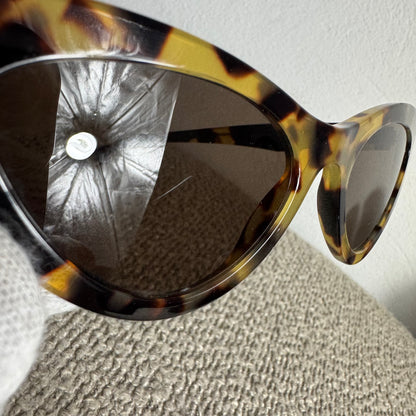 Miu Miu Cat Eye Sonnenbrille – Havanna