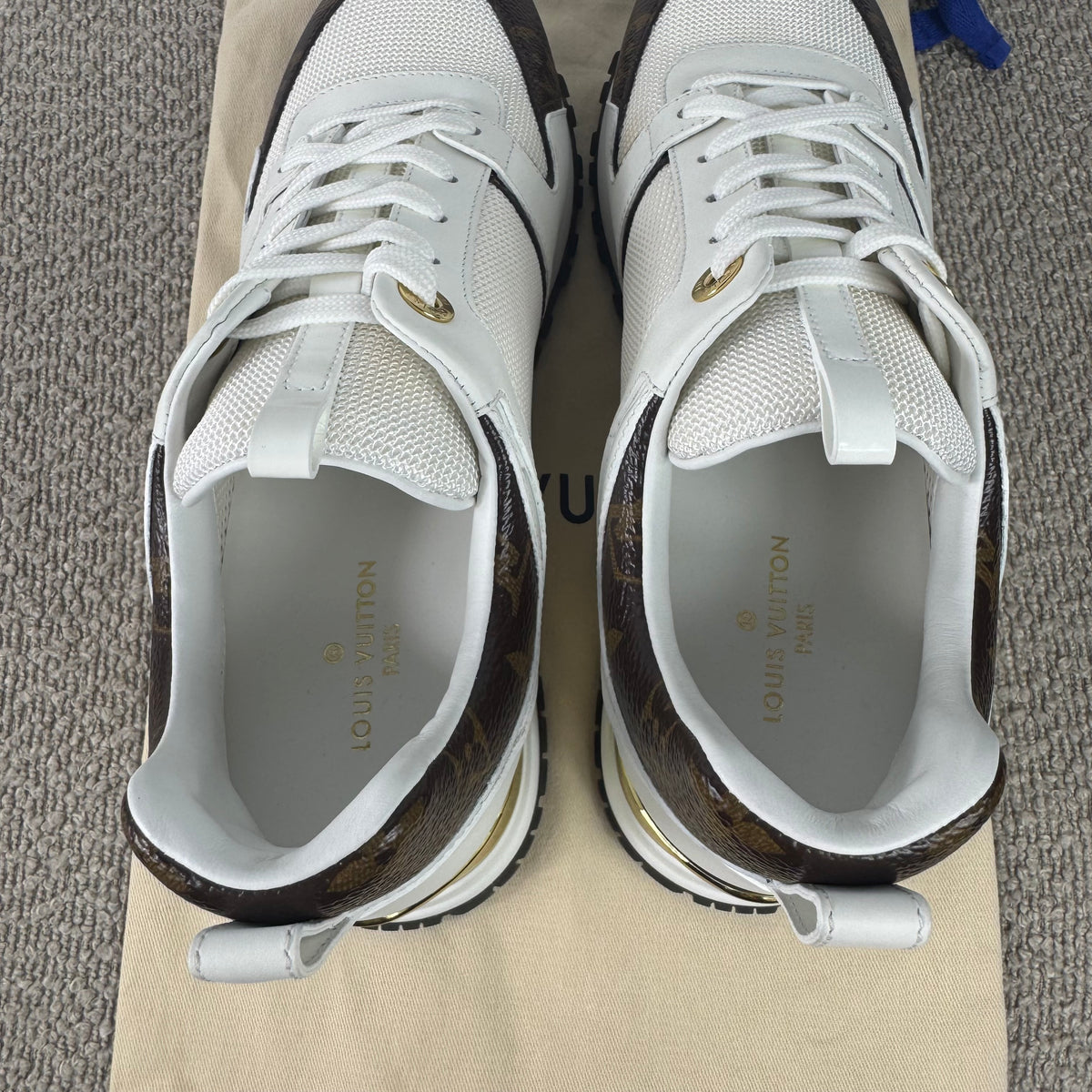 Louis Vuitton Run Away Sneaker – Weiß / Monogram – Größe 38,5