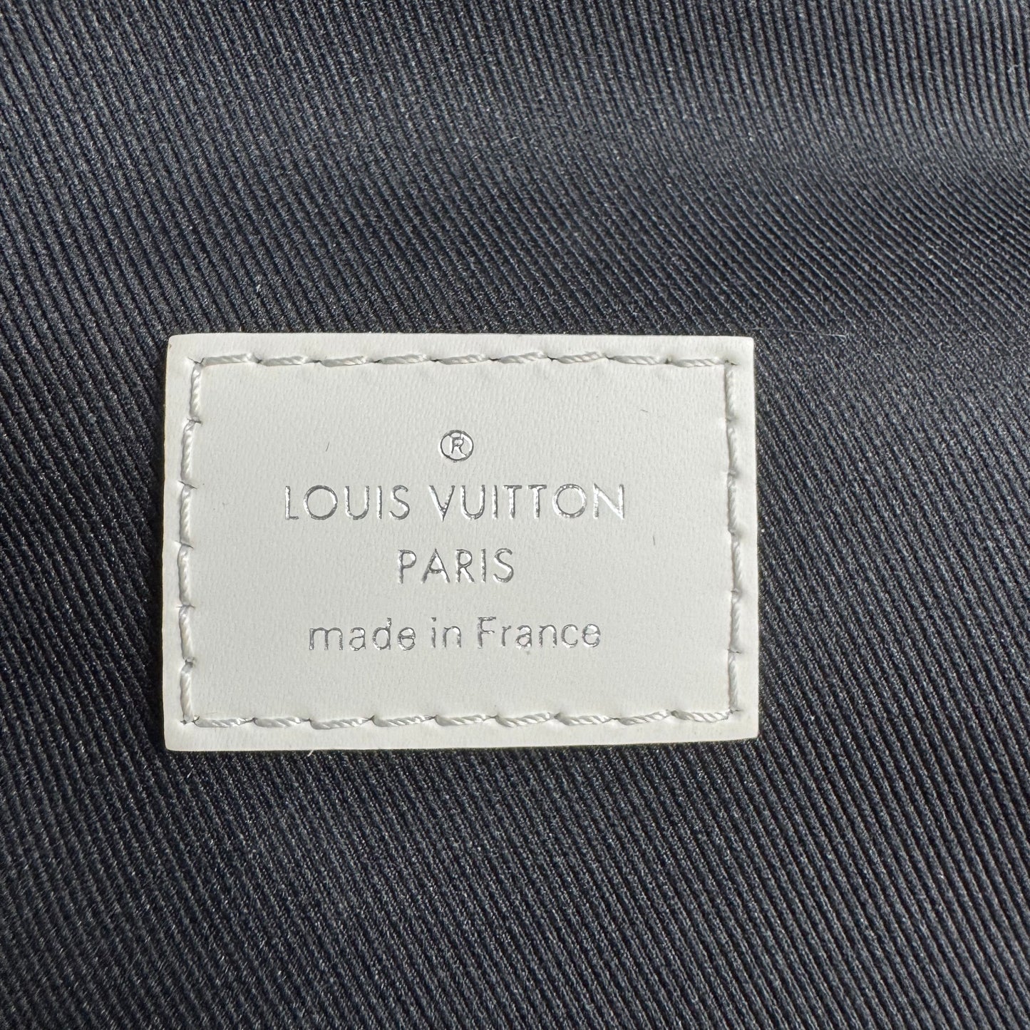 Louis Vuitton Avenue Sling Bag – Damier Graphite Giant