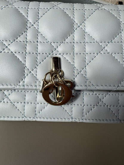 My Dior Minitasche Cannage Lammleder Hemdblau