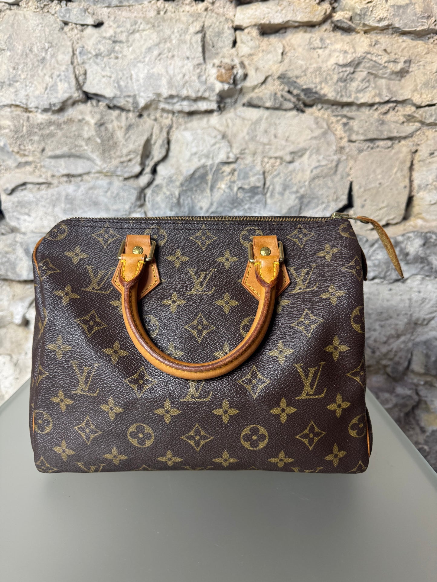 Louis Vuitton Speedy 25 – Monogram