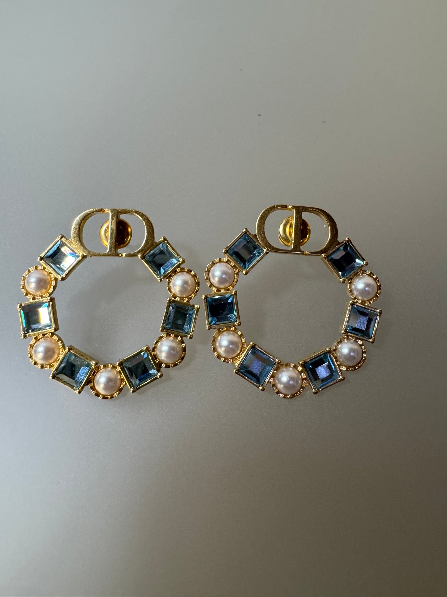 Christian Dior Ohrringe – Blau & Goldfarben