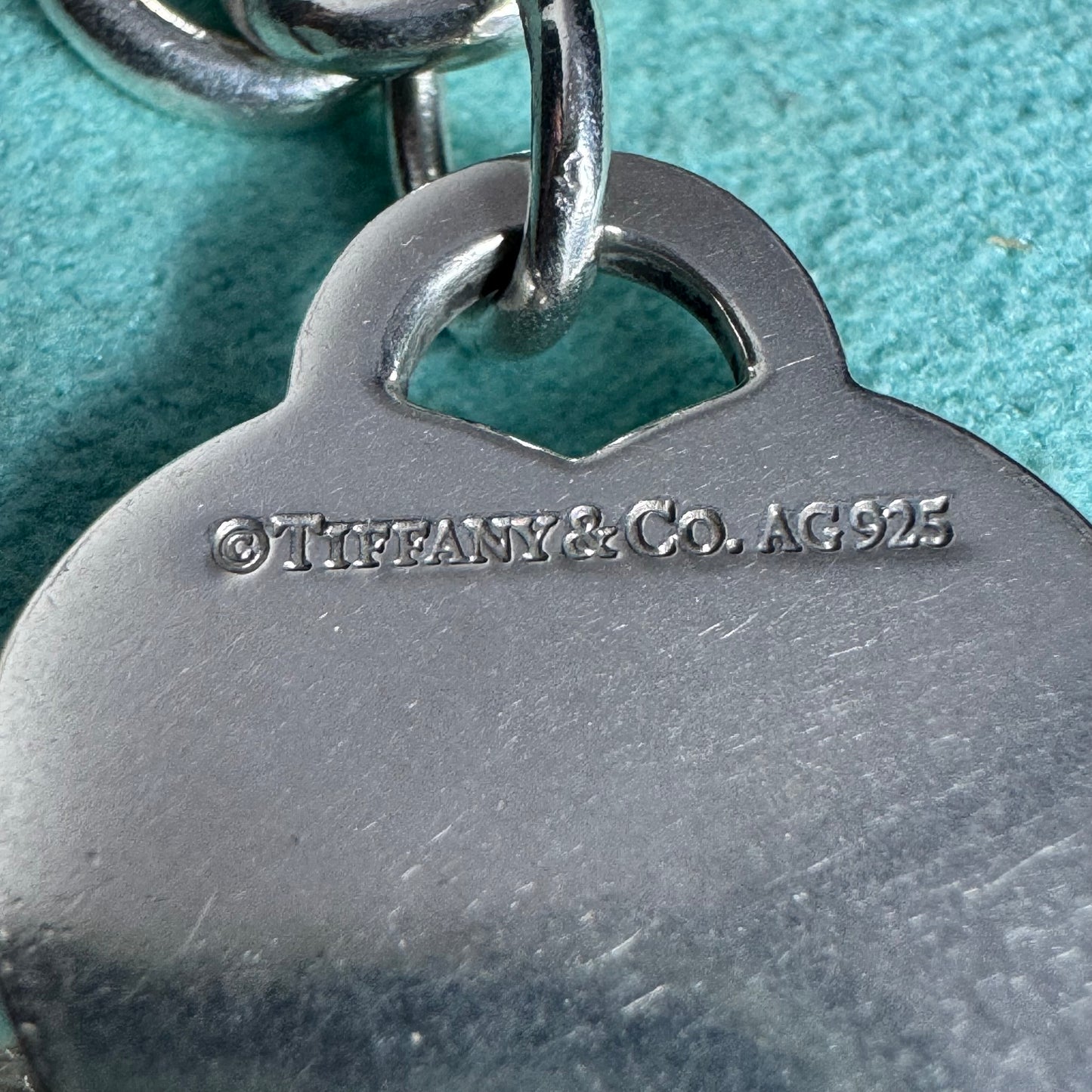 Tiffany & Co. Return to Tiffany Gliederarmband mit Herzanhänger – 925 Silber