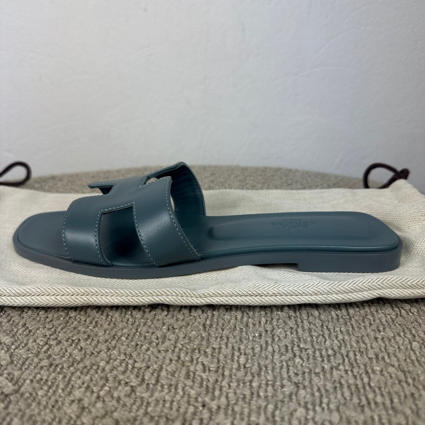 Hermès Oran Damen Sandalen Leder Blau – Gr. 38,5