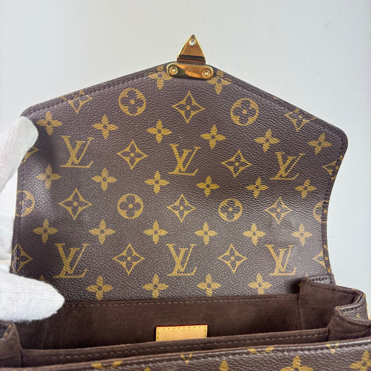 Louis Vuitton Pochette Métis – Monogram Canvas