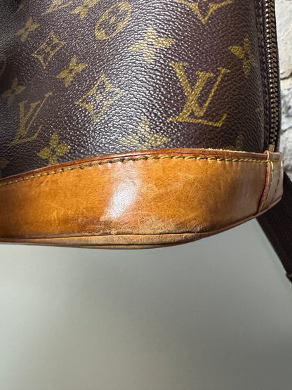 Louis Vuitton Alma Monogram mit Trageriemen