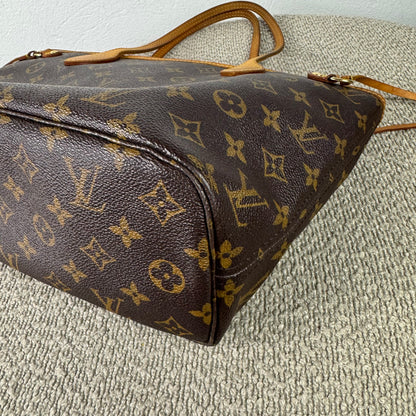 Louis Vuitton Neverfull PM – Monogram Canvas