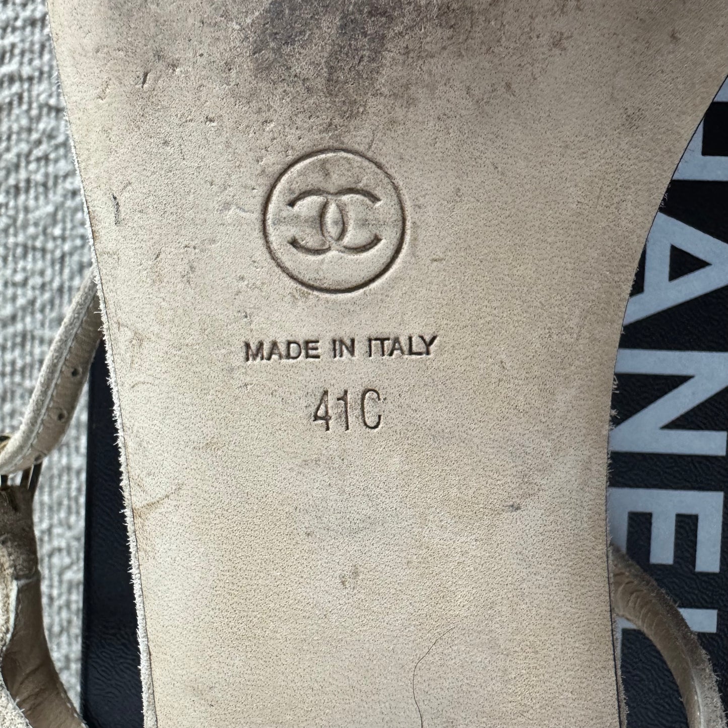 Chanel Camellia Thong Sandalen – Gr. 41
