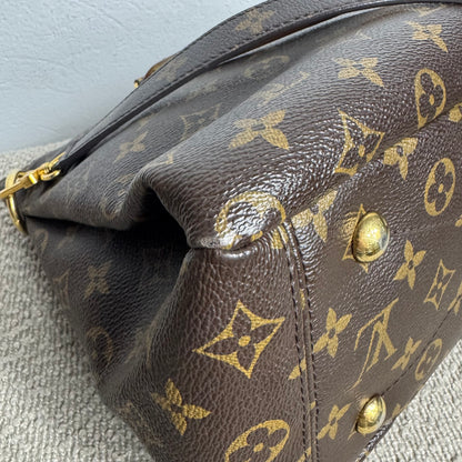 Louis Vuitton Pallas Monogram