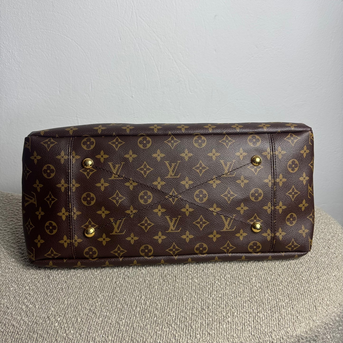 Louis Vuitton Artsy GM Monogram