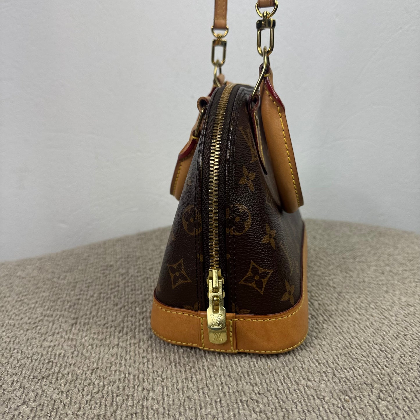 Louis Vuitton Alma BB – Monogram Canvas