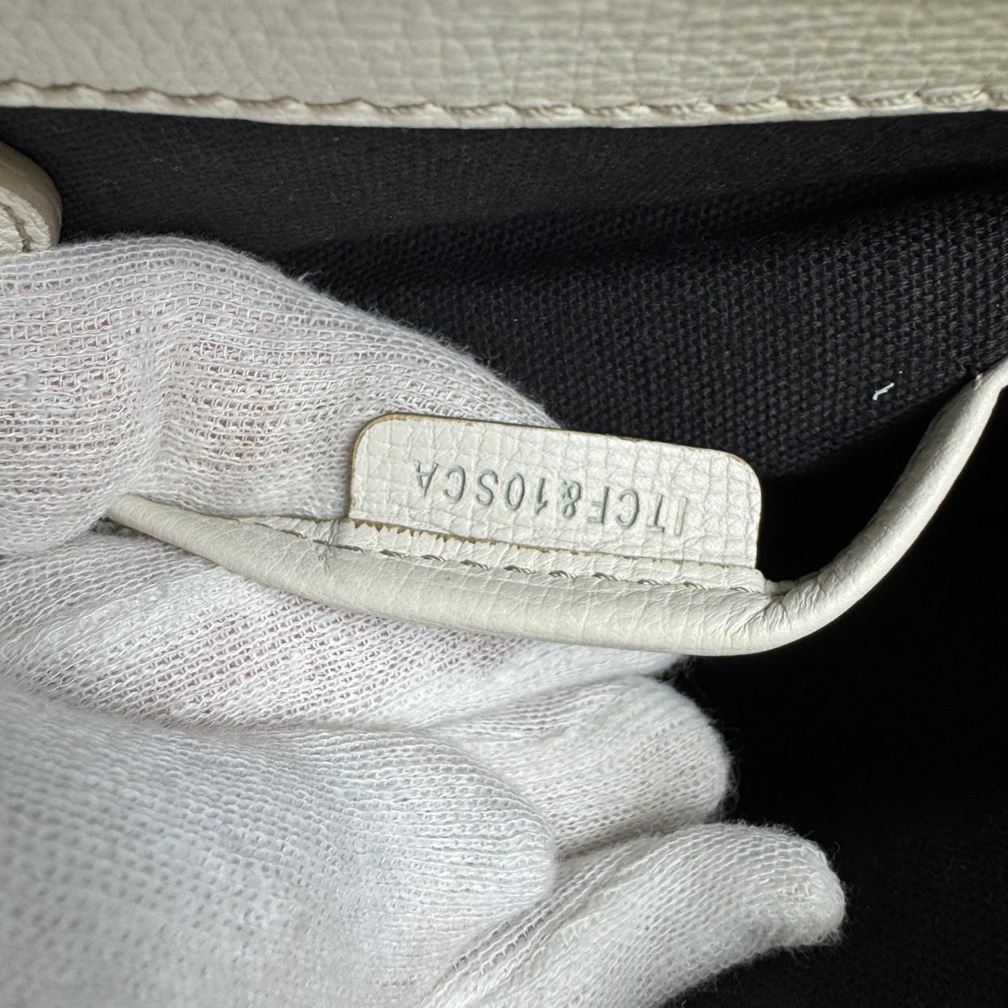 Burberry Banner Bag Grainy Calfskin Weiß