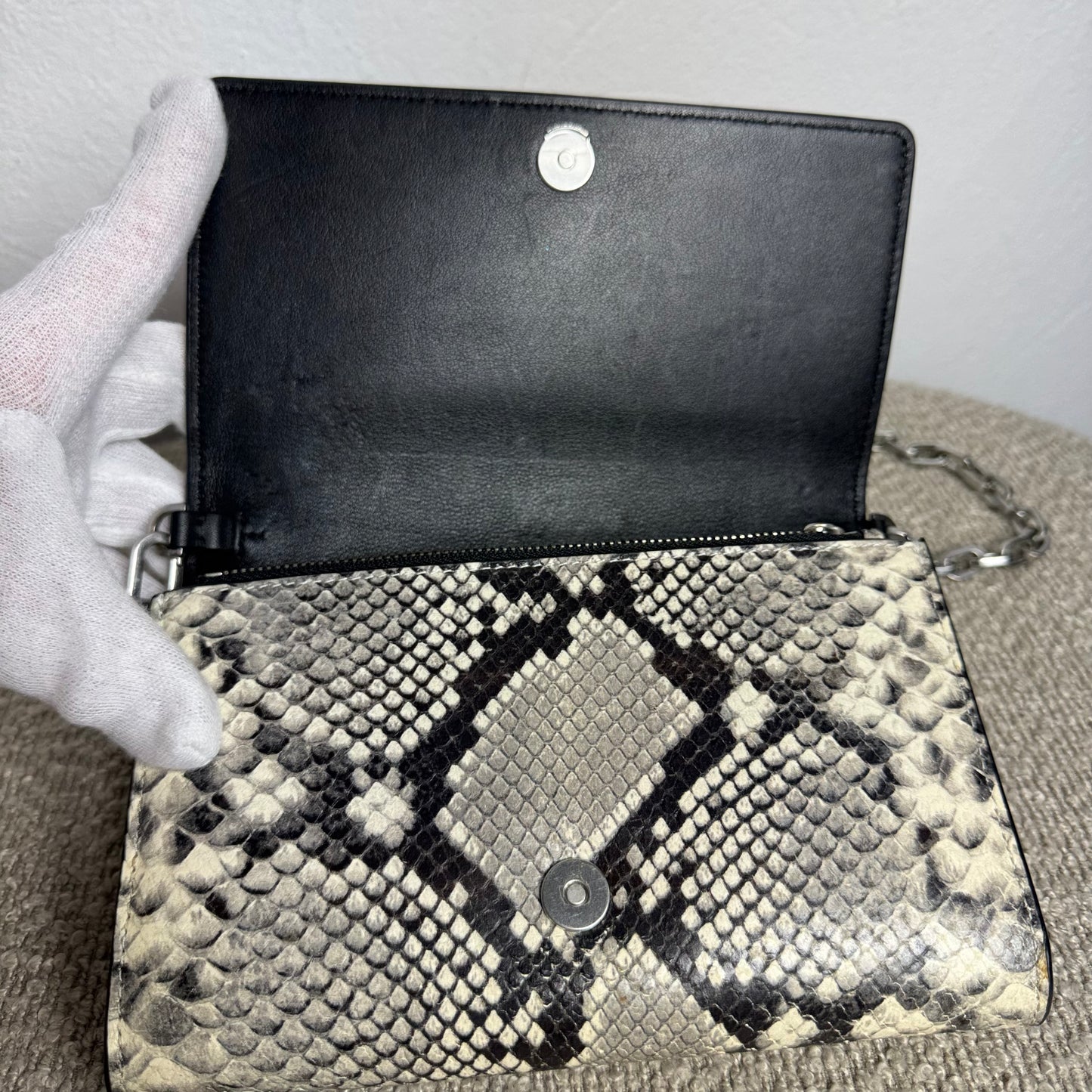Tory Burch Schlangenleder Crossbody Tasche