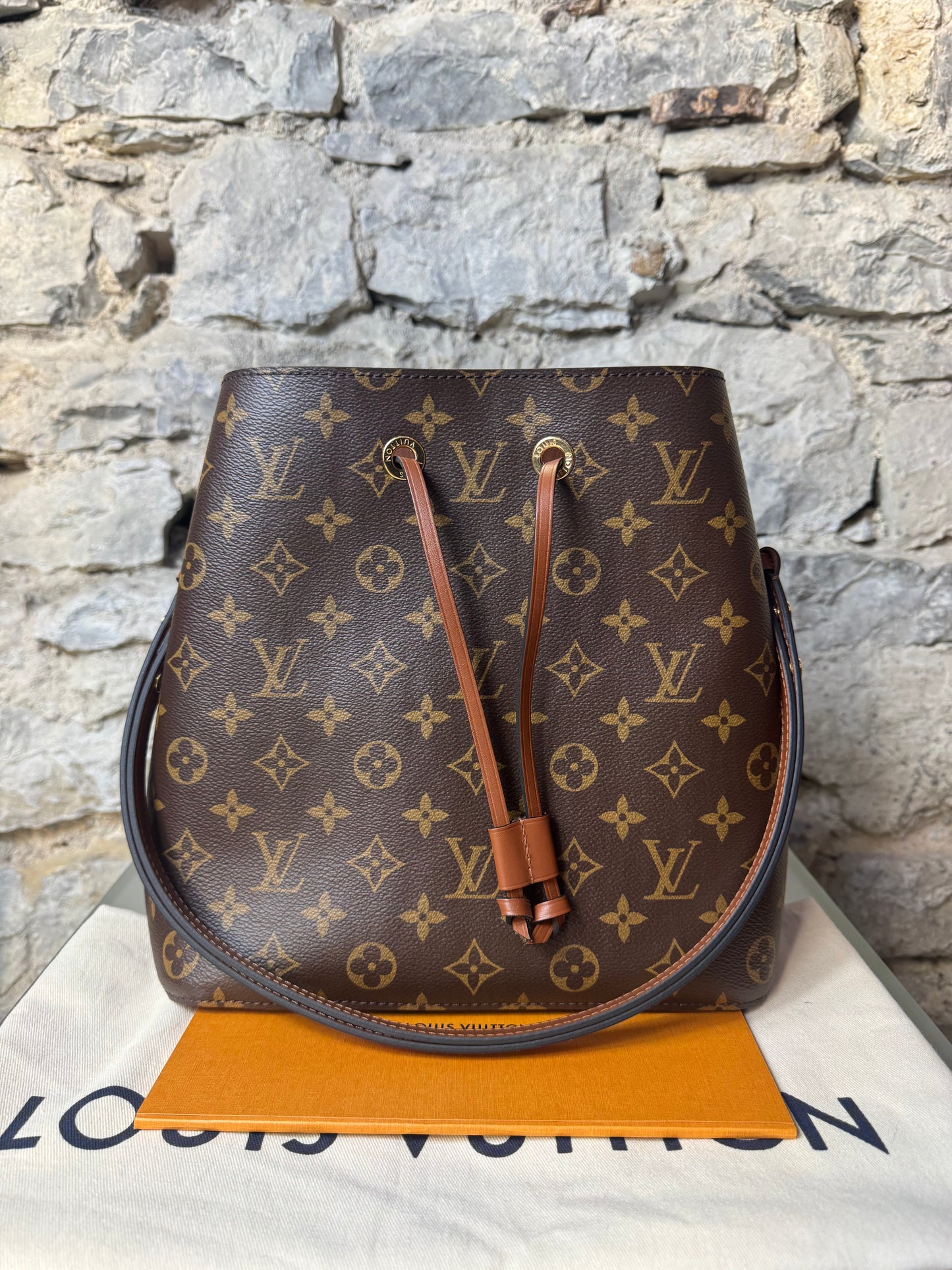 Louis Vuitton Néo Noé – Caramel