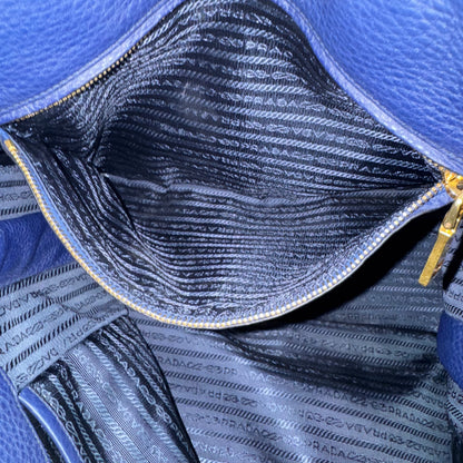 Prada Shopper Vitello Leder in Blau