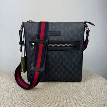 Gucci GG Supreme Messenger Tasche – Schwarz / Grau