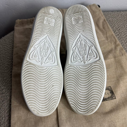 Gucci Ace Damen-Sneaker – Weiß mit Web-Streifen und Bienen-Stickerei