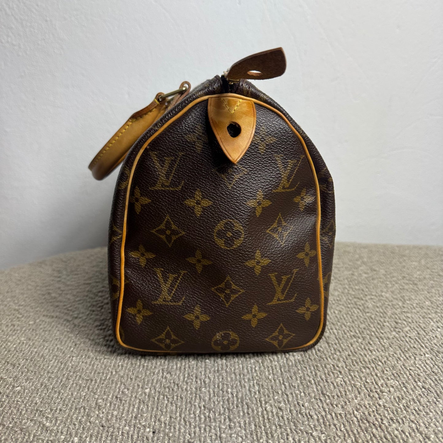 Louis Vuitton Speedy 25 Monogram