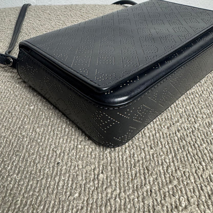 Burberry Perforated Leder Flap Shoulder Bag Schwarz