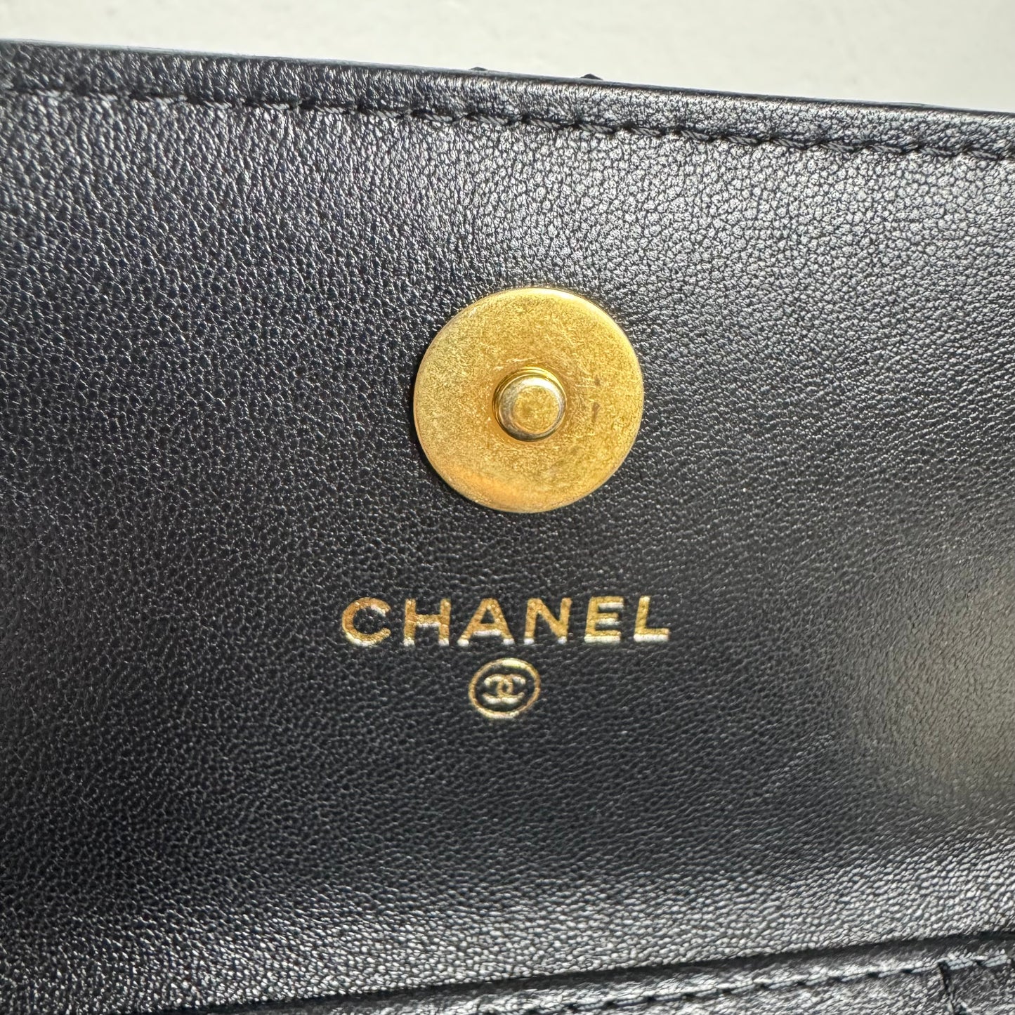 Chanel 19 Wallet on Chain