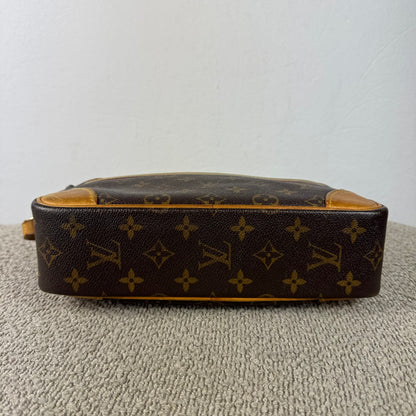 Louis Vuitton Trocadéro 27 – Monogram Canvas