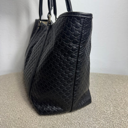 Gucci Microguccissima Leder Shopper Schwarz