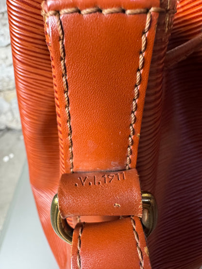 Louis Vuitton Noé Grande Epi Leder Braun – Vintage