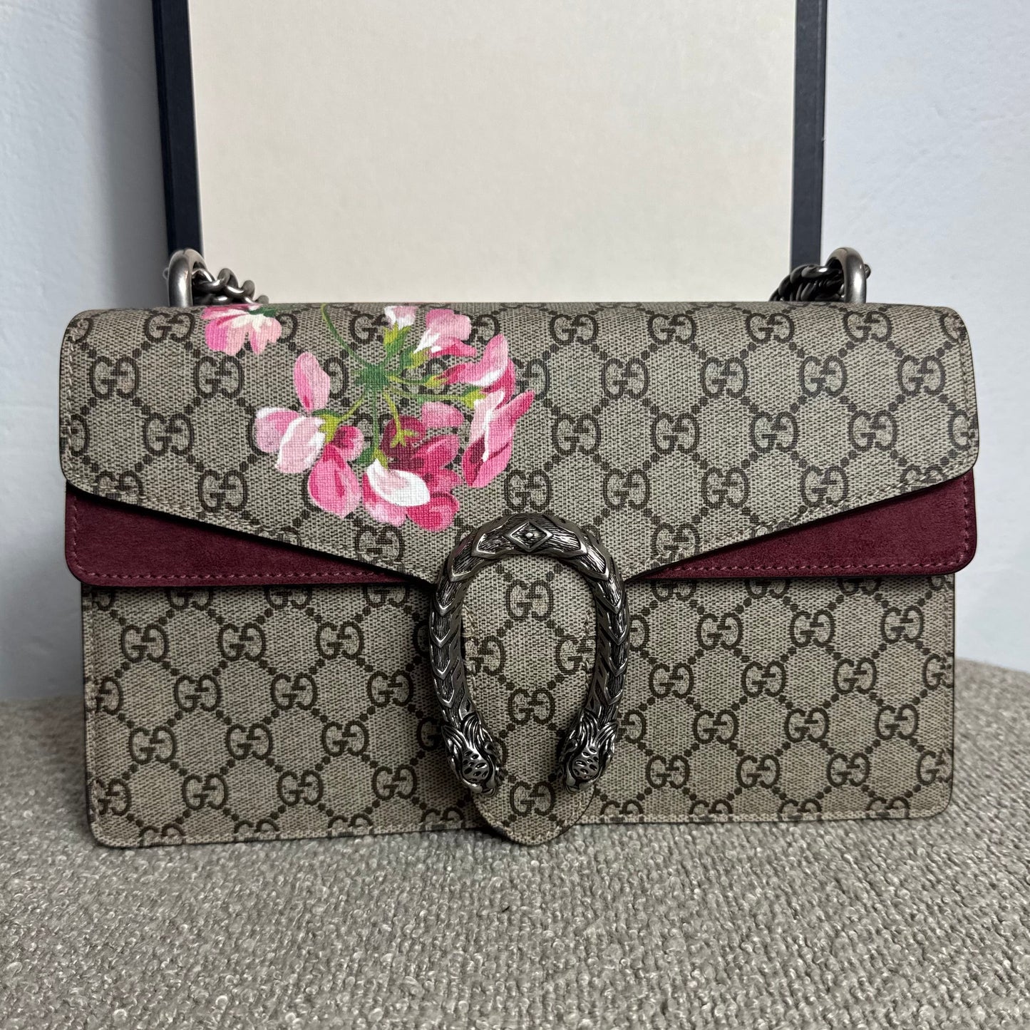Gucci GG Supreme Medium Dionysus Blooms Bag