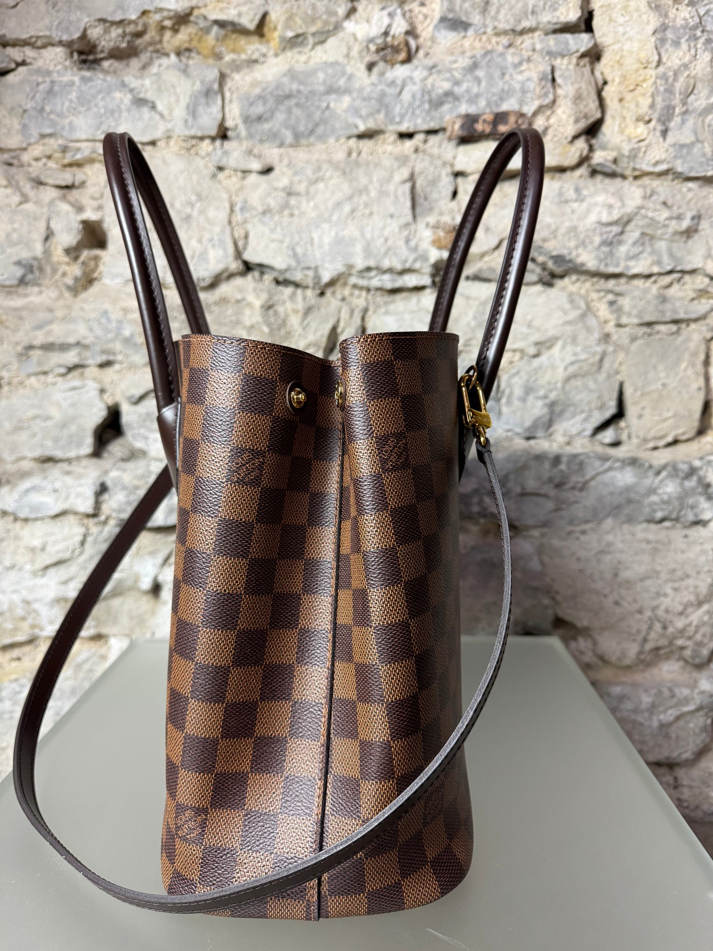 Louis Vuitton Kensington