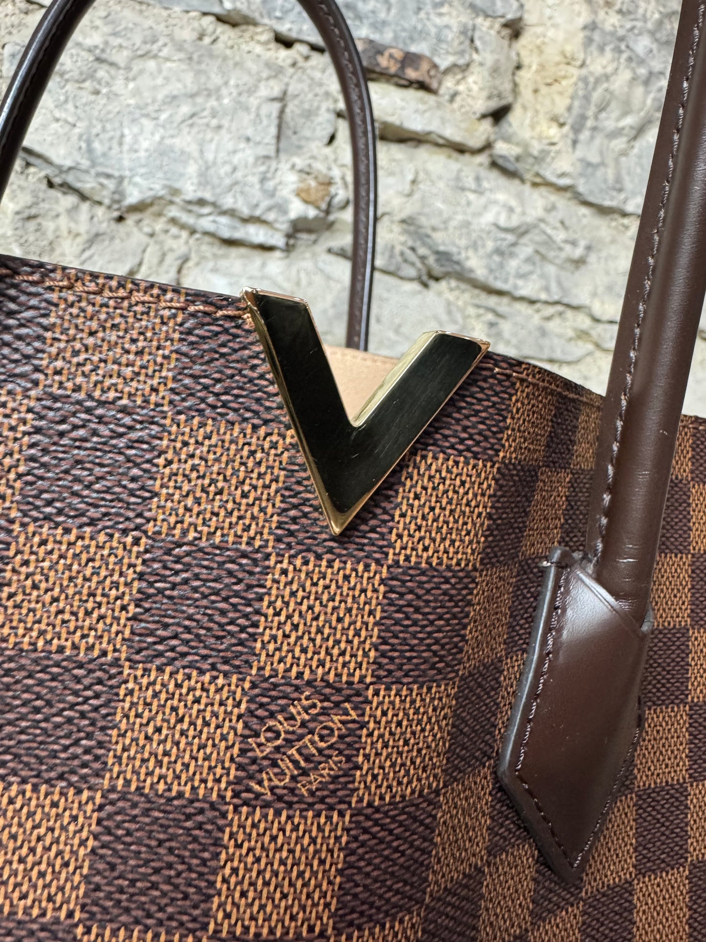 Louis Vuitton Kensington