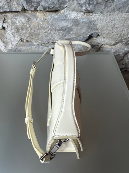 Jacquemus Le Bambino – Lackleder Weiß