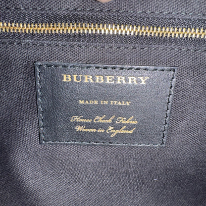 Burberry Banner Bag Grainy Calfskin Weiß