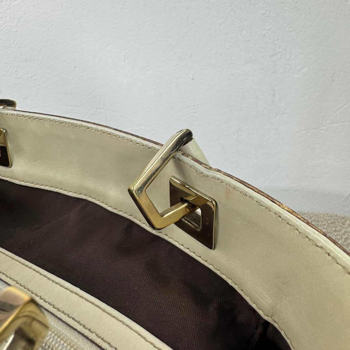 Gucci Mini Guccissima Punch Tote Bag – Weiß