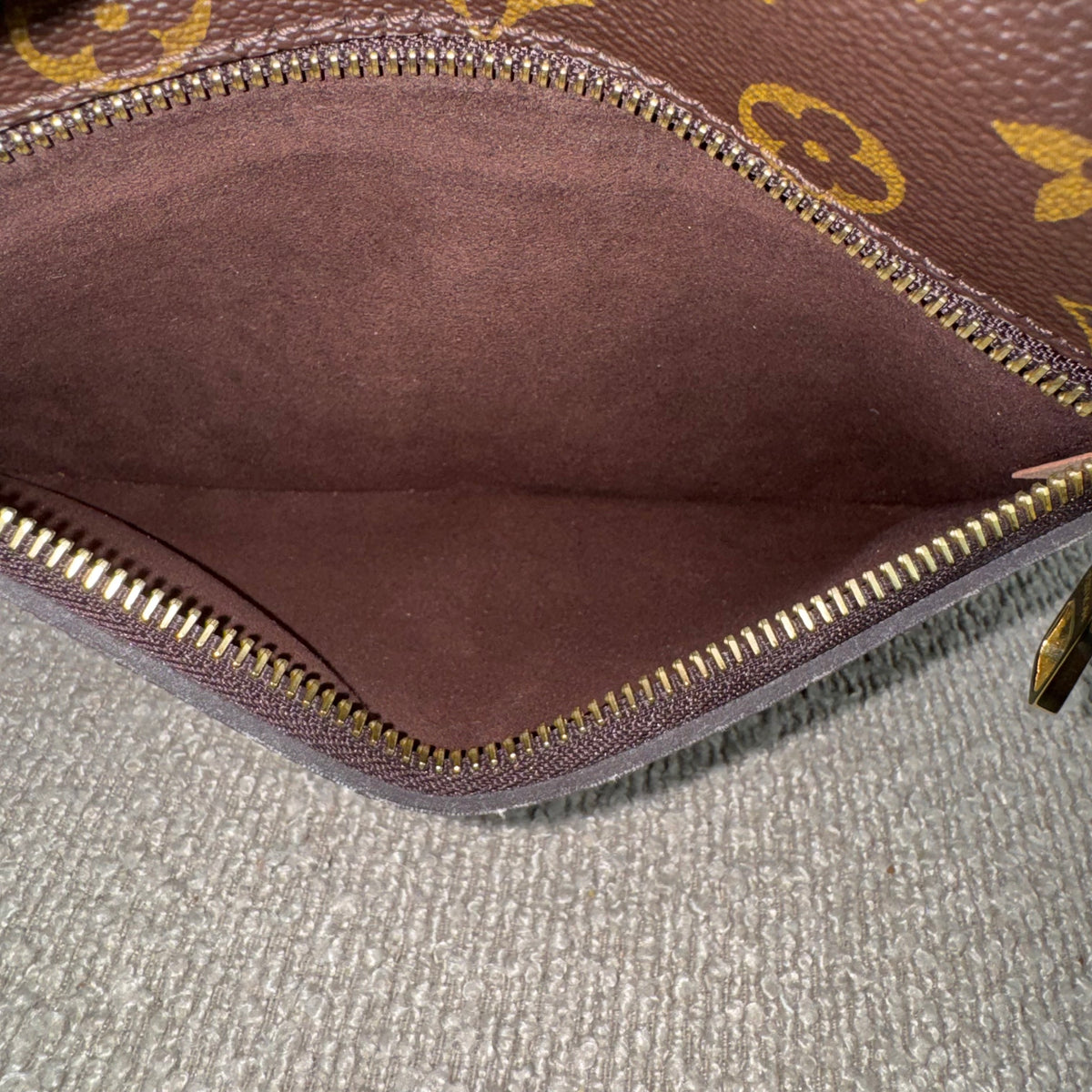 Louis Vuitton Pochette Métis – Monogram Canvas