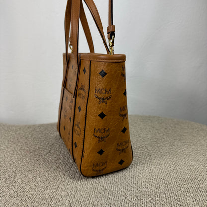 MCM Toni Shopper mit Reißverschluss – Visetos Cognac