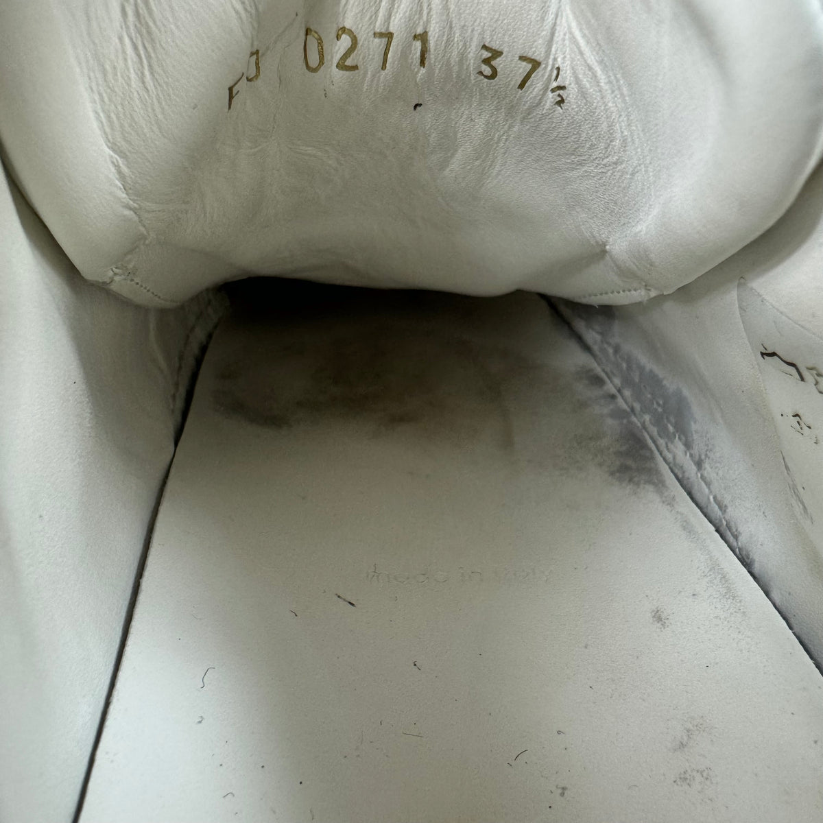 Louis Vuitton Time Out Sneaker – Weiß / Gold – Größe 37,5