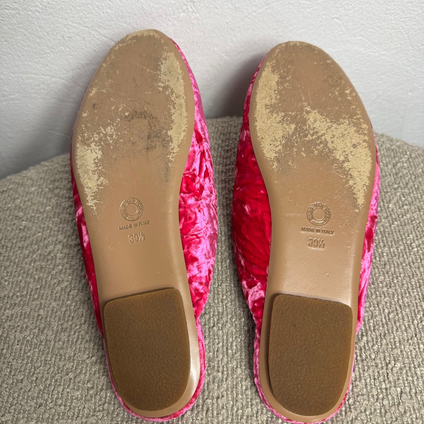 Dries Van Noten Pantoletten aus Samt Gr. 39,5