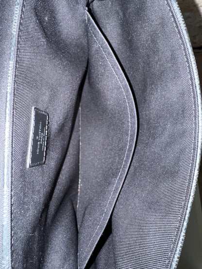 Louis Vuitton District PM Umhängetasche Damier Graphit