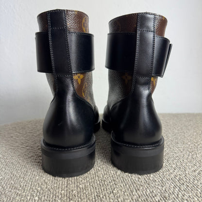 Louis Vuitton Wonderland Flat Ranger Monogram Boots – Gr. 39