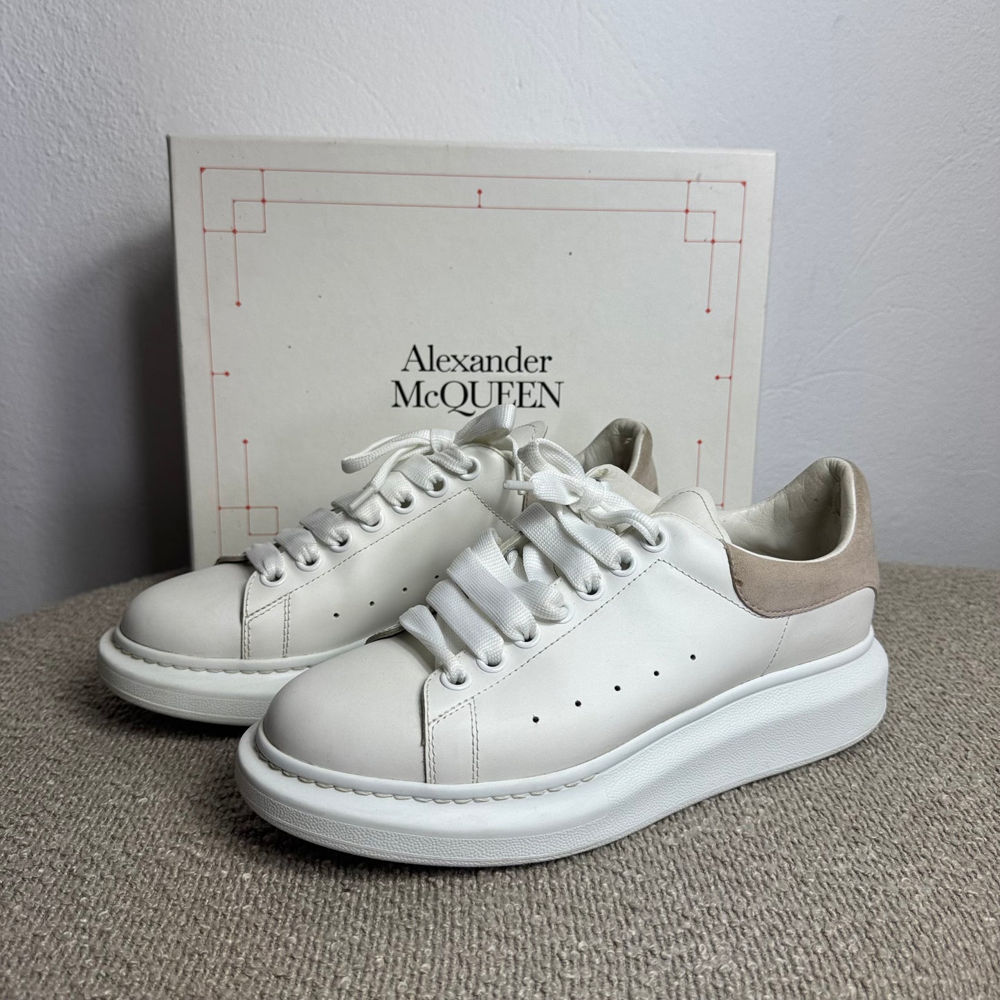 Alexander McQueen Oversized Sneaker Weiß – Gr. 40