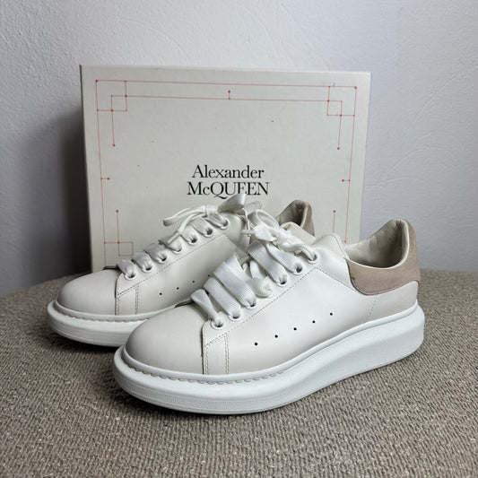 Alexander McQueen Oversized Sneaker Weiß – Gr. 40