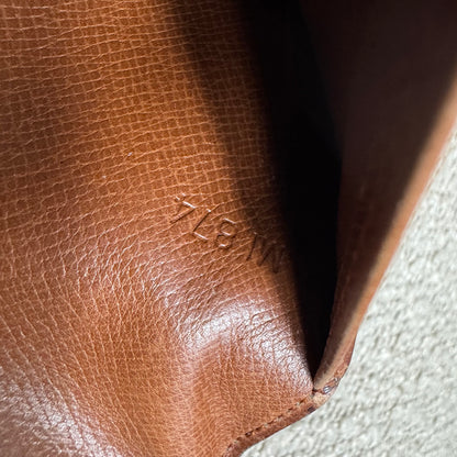 Louis Vuitton Sarah Trifold Geldbeutel – Monogram Canvas (MI874, 1987)