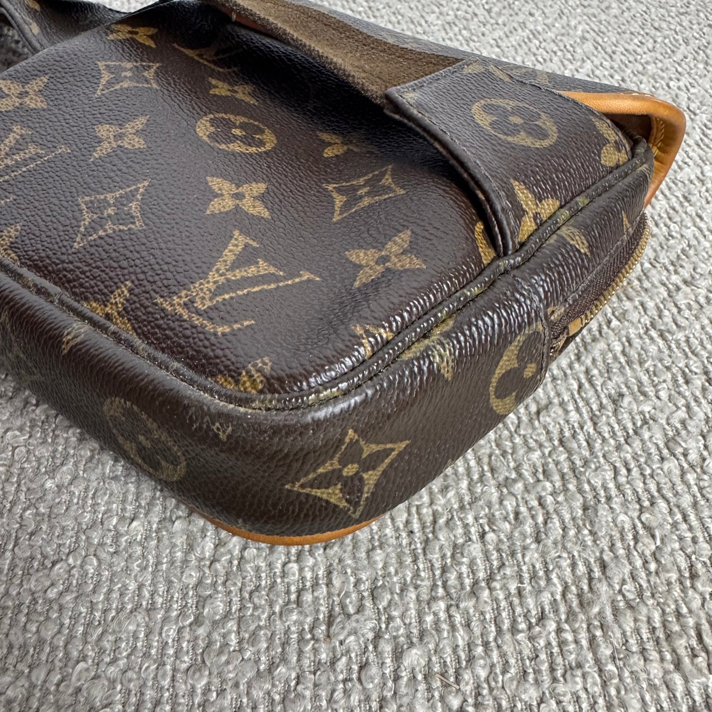 Louis Vuitton Bosphore Gürteltasche – Monogram Canvas