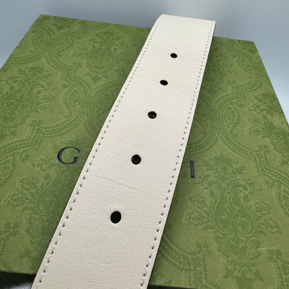 Gucci GG Marmont Gürtel – Weiß / Gold
