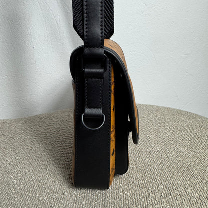 MCM Visetos Klassik Small Messenger
