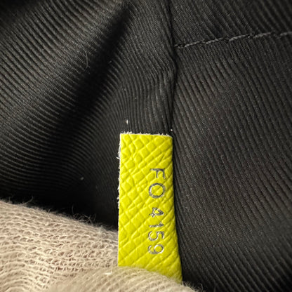 Louis Vuitton Outdoor Messenger Bag – Taïgarama Neon Gelb