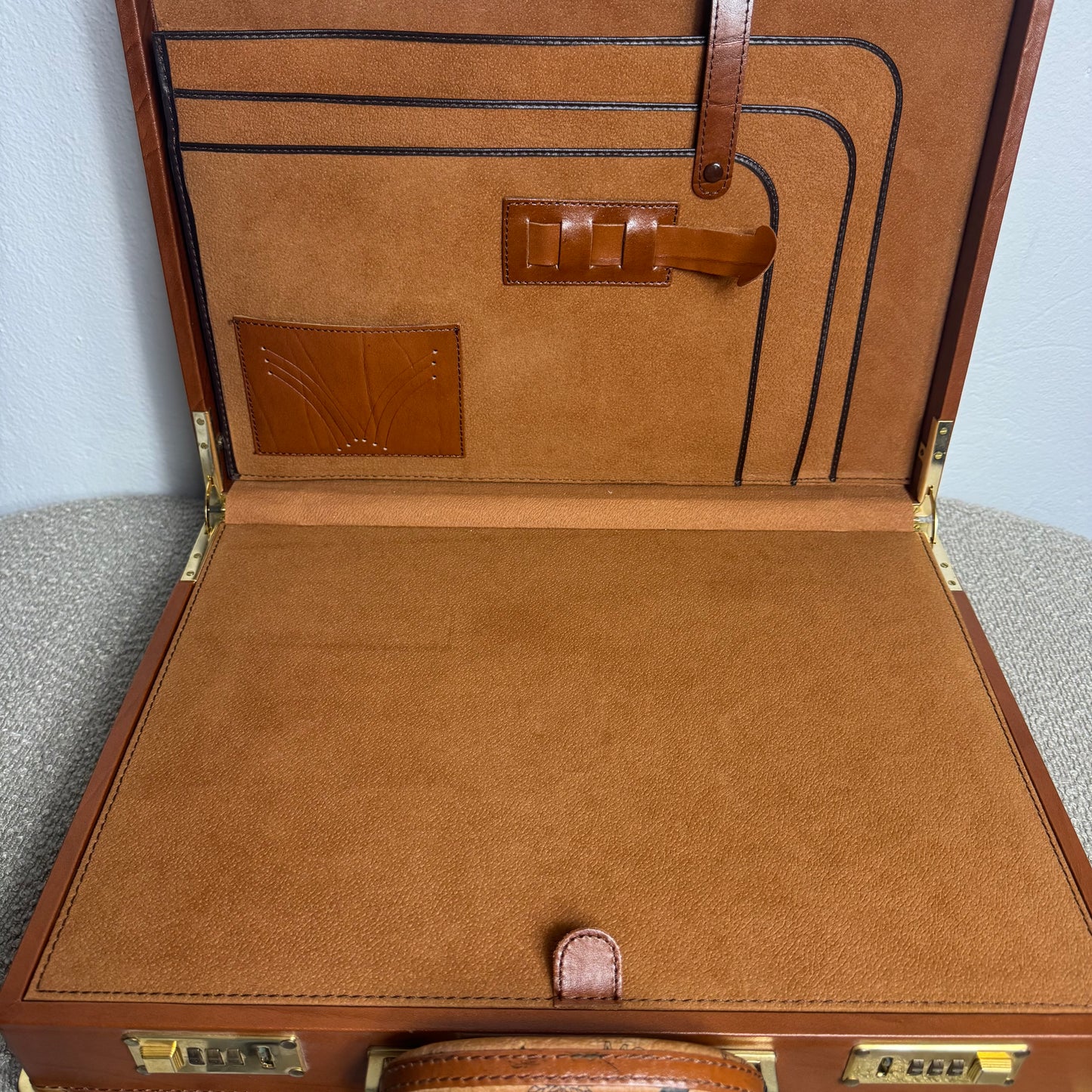 MCM Vintage Koffer Mini – Visetos Cognac