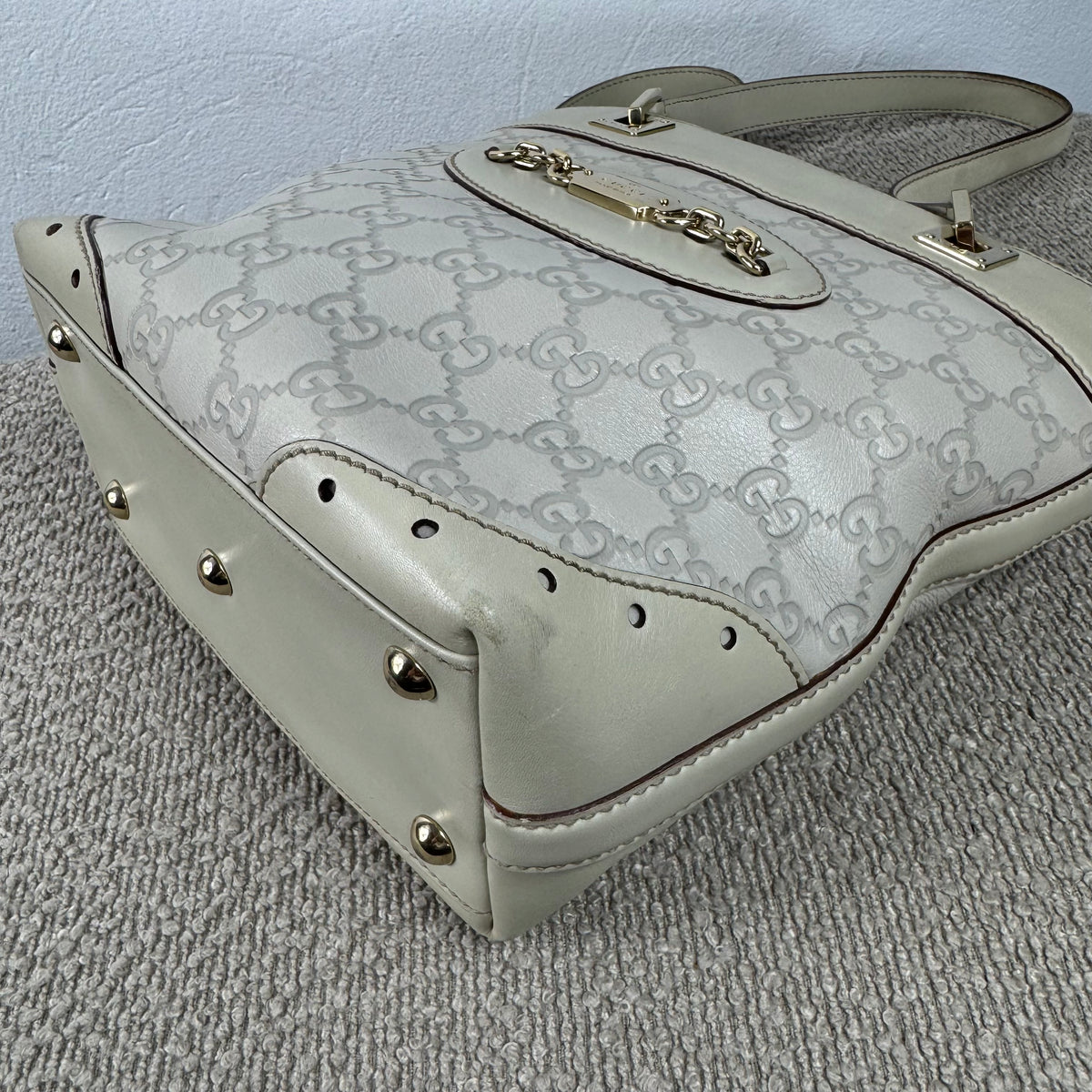Gucci Mini Guccissima Punch Tote Bag – Weiß