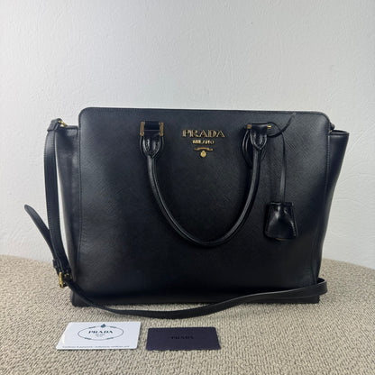 Prada Saffiano Shopper – Schwarz