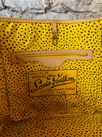 Louis Vuitton x Yayoi Kusama Neverfull – Monogram Dots Limited Edition